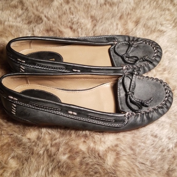 Calvin Klein Raven Flats - Picture 2 of 6